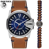 Reloj Diesel Master Chief DZ1925 Set con Pulsera Para Hombre Cuero Marrón Dial Azul